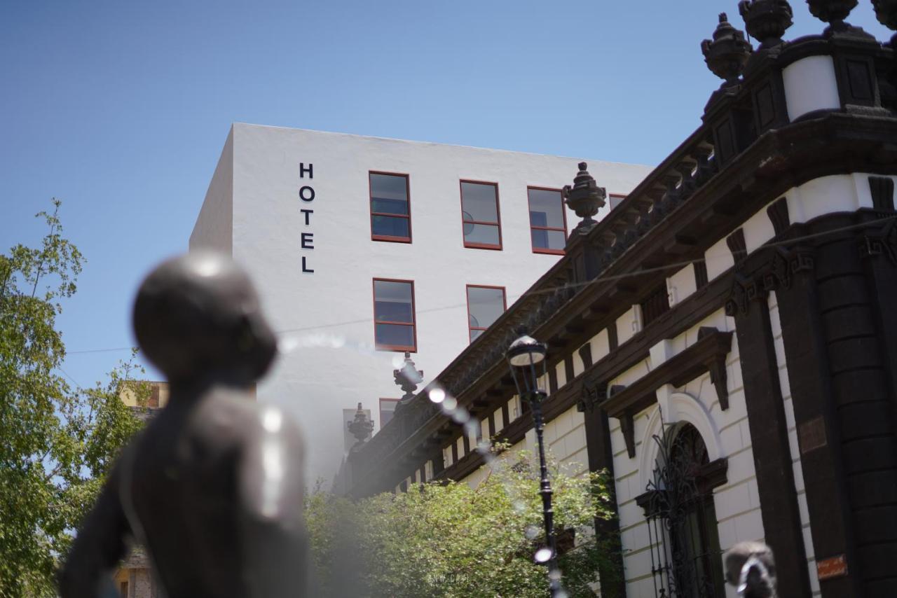 Six Hotel Guadalajara Degollado Exterior photo